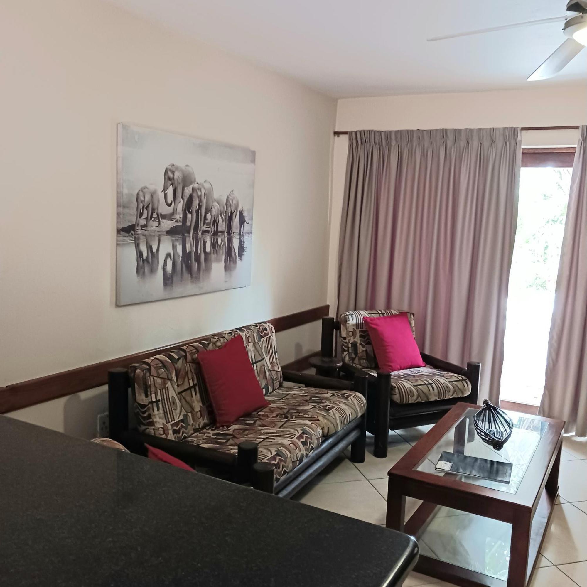 Flamingo Holiday Flats St Lucia Bagian luar foto