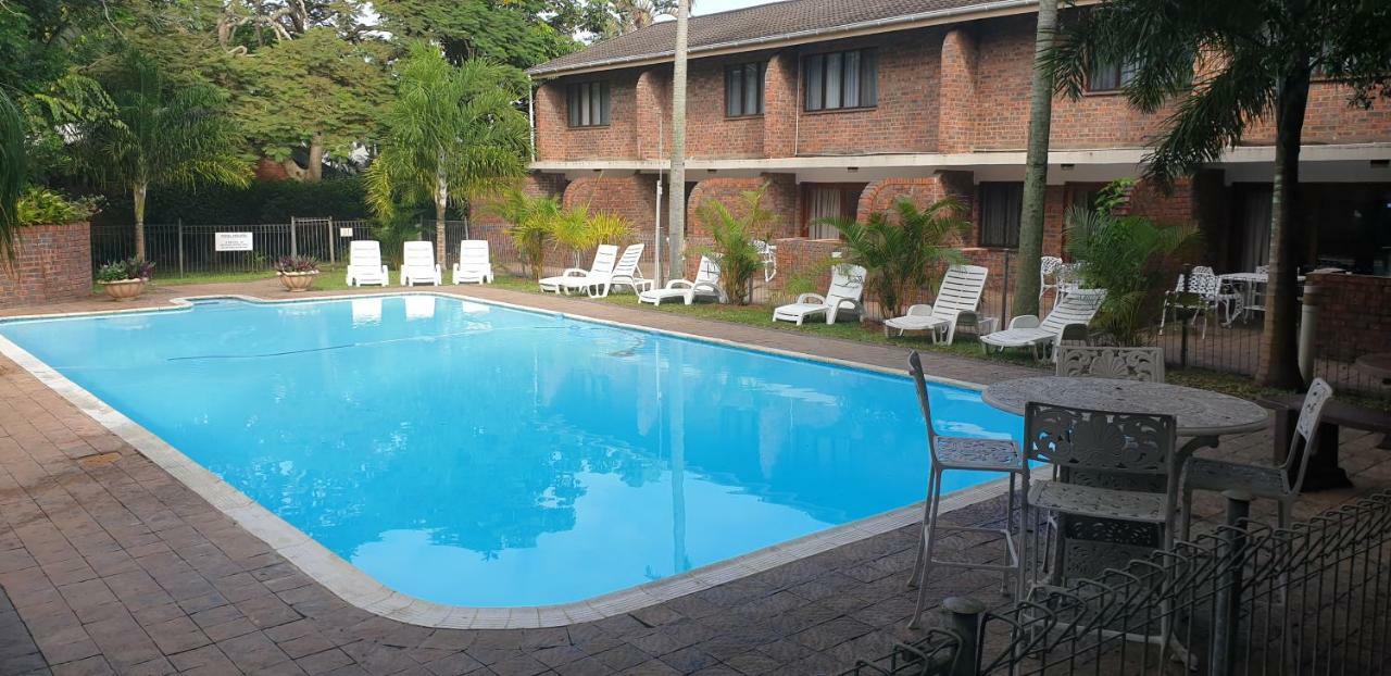 Flamingo Holiday Flats St Lucia Bagian luar foto